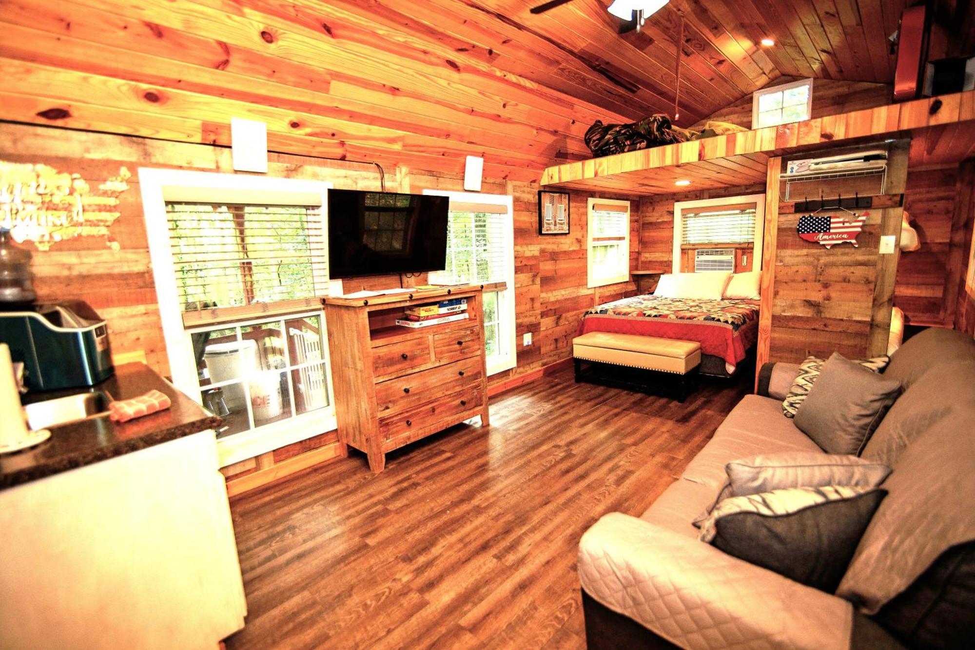 The Americana - Parker Creek Bend Cabins 默弗里斯伯勒 外观 照片